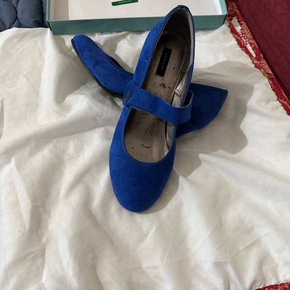 Array Blue Suede Heels - Picture 2 of 2